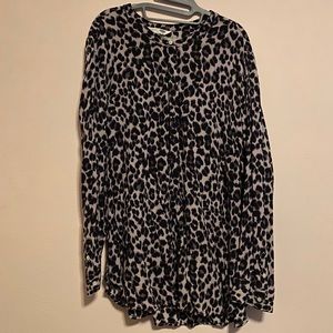 Old Navy ‘The Tunic Shirt’ in Snow Leopard, XXL